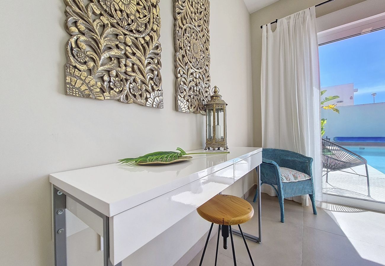 Villa in Mar de Cristal - Villa met privézwembad en tuin