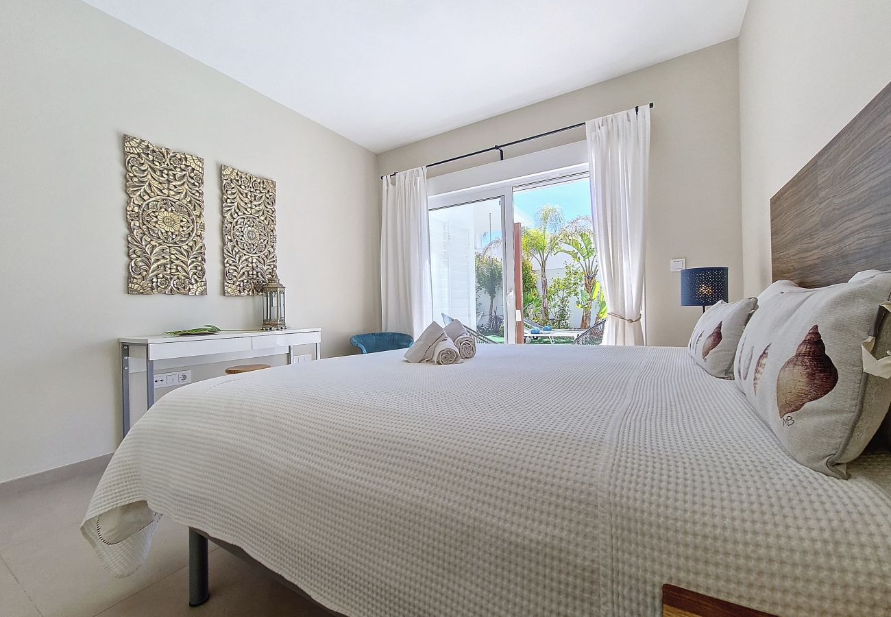 Villa in Mar de Cristal - Villa met privézwembad en tuin