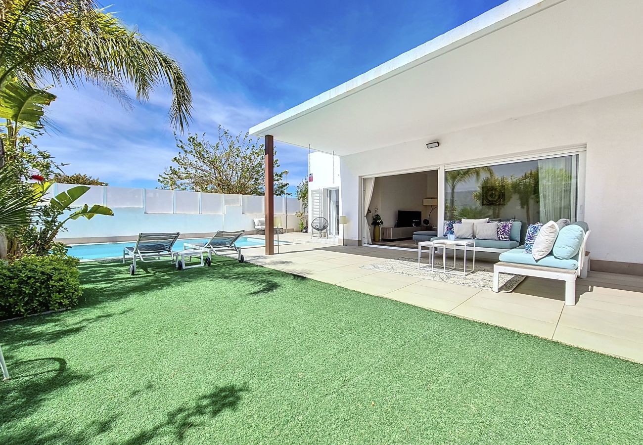 Villa in Mar de Cristal - Villa met privézwembad en tuin