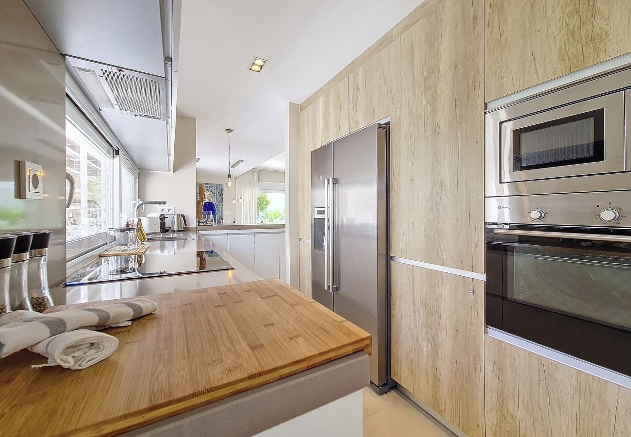 Villa in Mar de Cristal - Villa met privézwembad en tuin