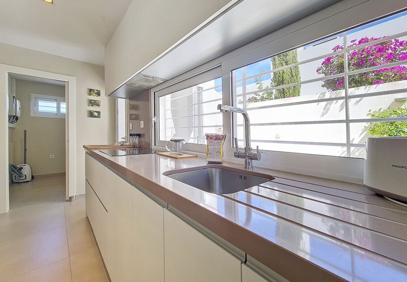 Villa in Mar de Cristal - Villa met privézwembad en tuin