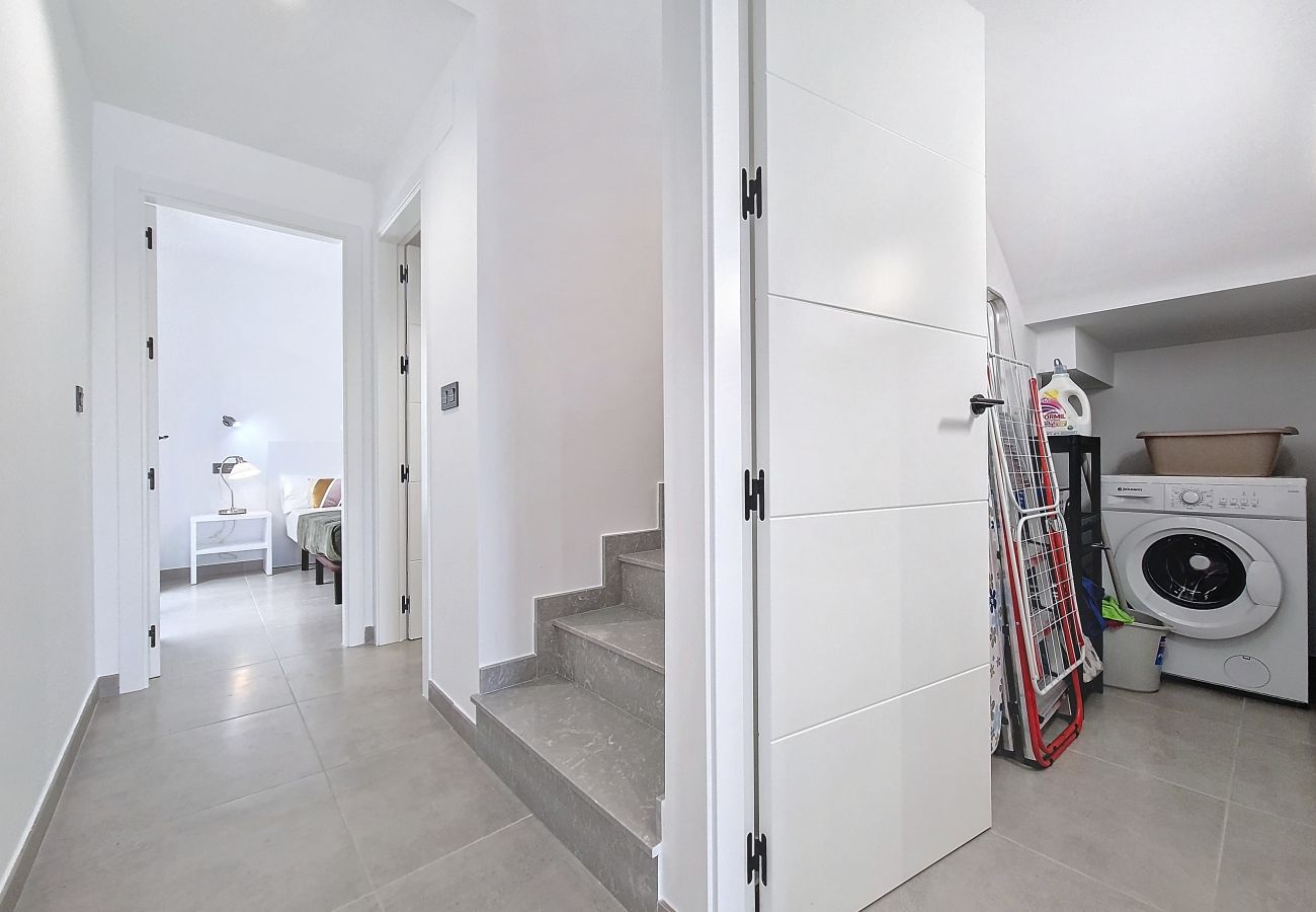 Villa in Los Alcazares - Villa met zeezicht, privézwembad en dakterras