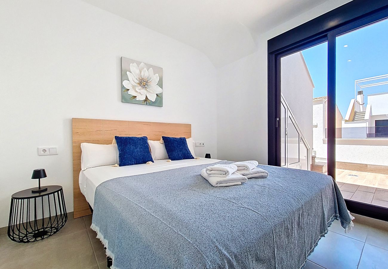 Appartement in San Pedro del Pinatar - Penthouse dichtbij het strand met zwembad Appartement in San Pedro del Pinatar - Penthouse dichtbij het strand met zwembad