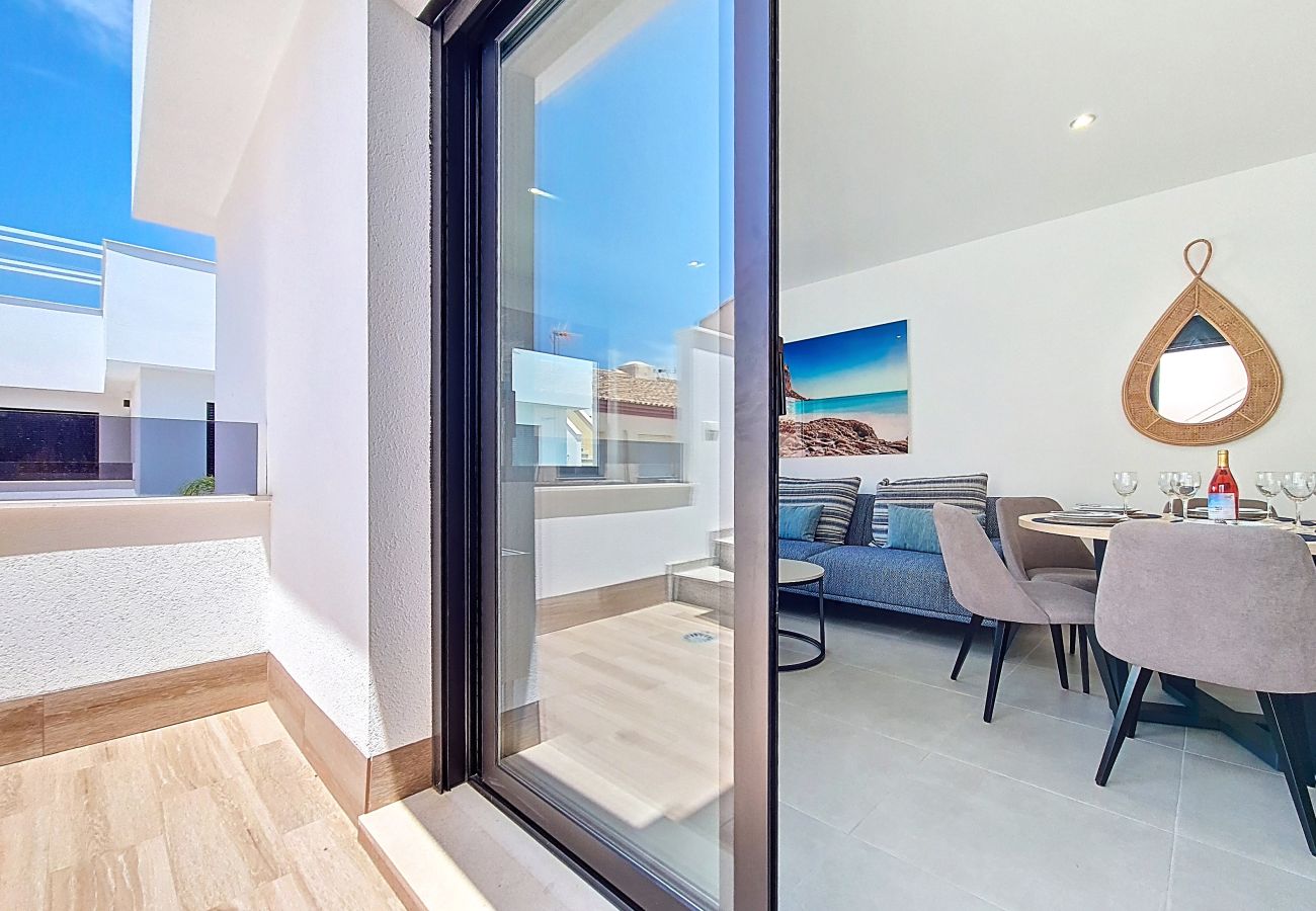 Appartement in San Pedro del Pinatar - Penthouse dichtbij het strand met zwembad Appartement in San Pedro del Pinatar - Penthouse dichtbij het strand met zwembad