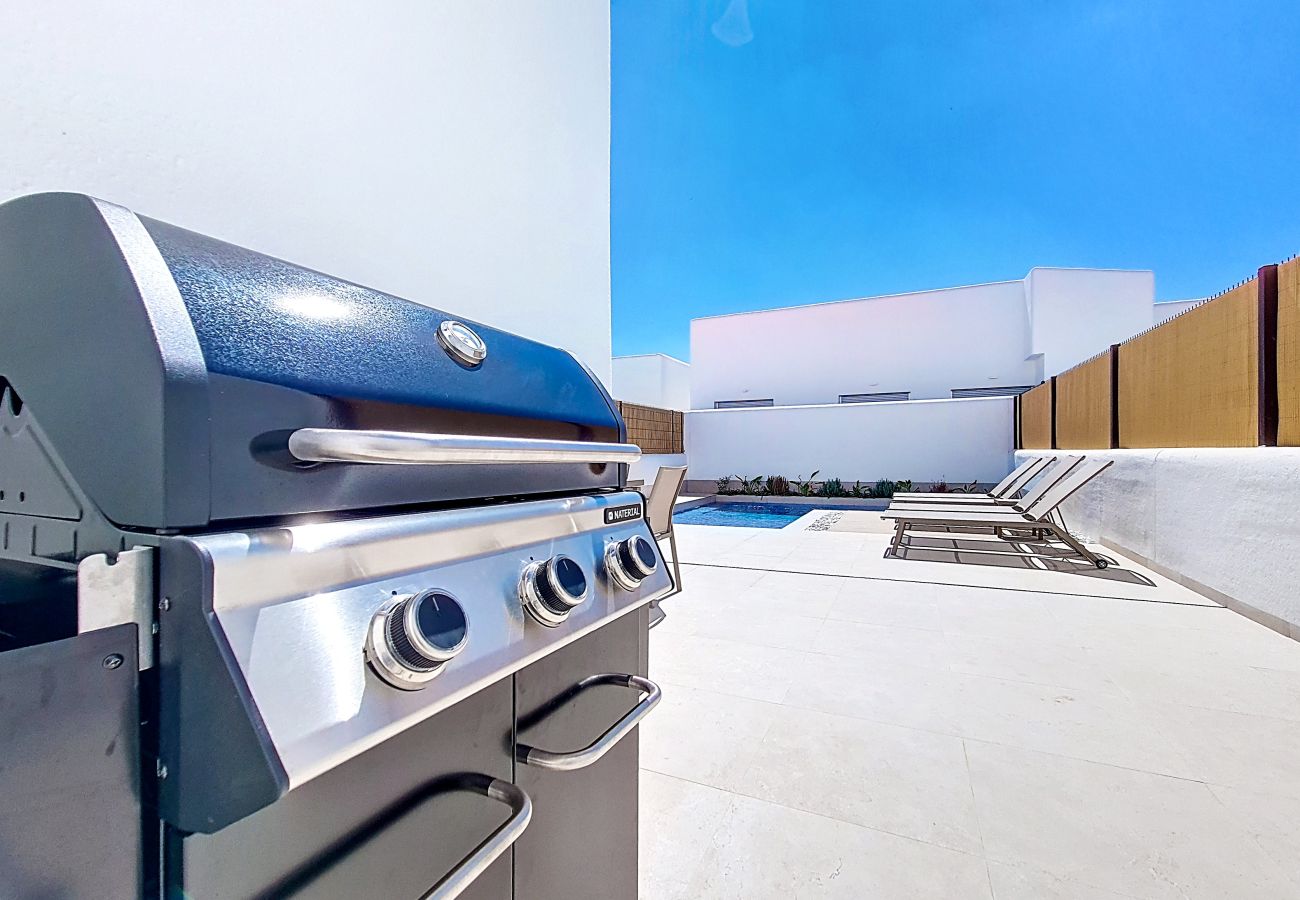 Villa in Los Alcazares - Villa met privézwembad, barbecue en groot terra