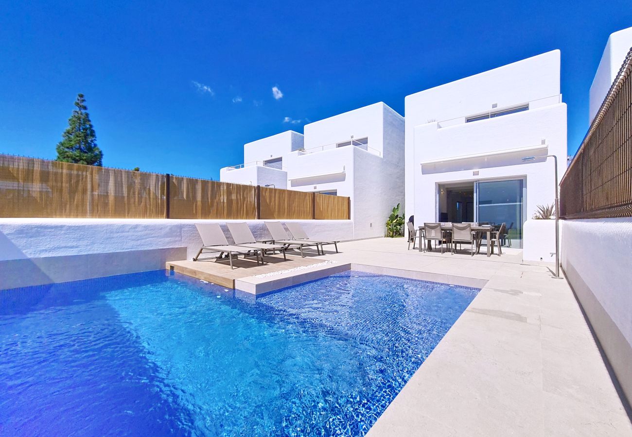 Villa in Los Alcazares - Villa met privézwembad, barbecue en groot terra