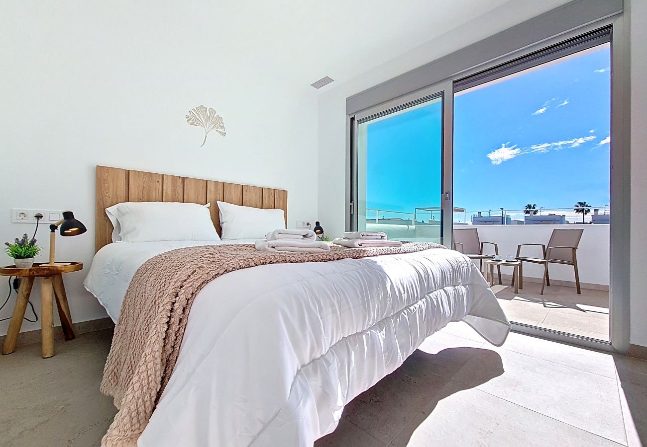 Villa in Los Alcazares - Villa met privézwembad, barbecue en groot terra