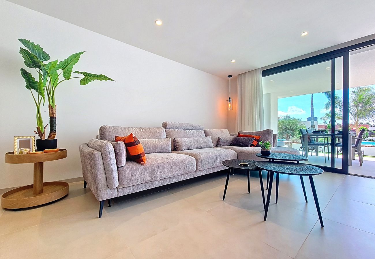 Appartement in Los Alcazares - Zuidgericht Appartement op de Begane Grond bij het Zwembad