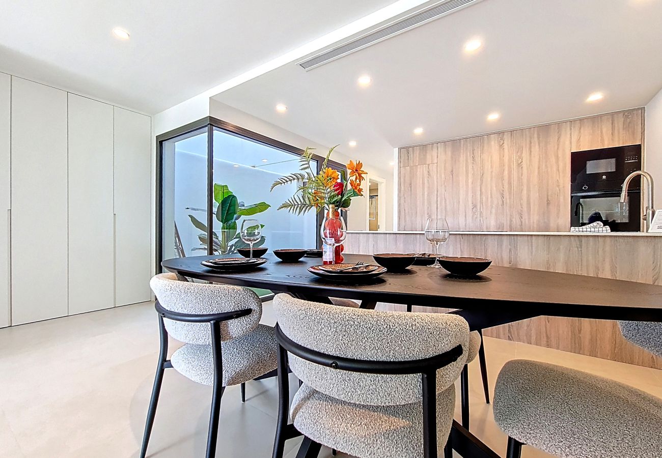 Appartement in Los Alcazares - Zuidgericht Appartement op de Begane Grond bij het Zwembad