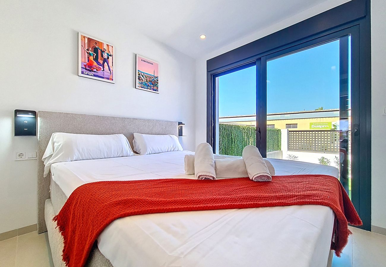 Appartement in Los Alcazares - Zuidgericht Appartement op de Begane Grond bij het Zwembad