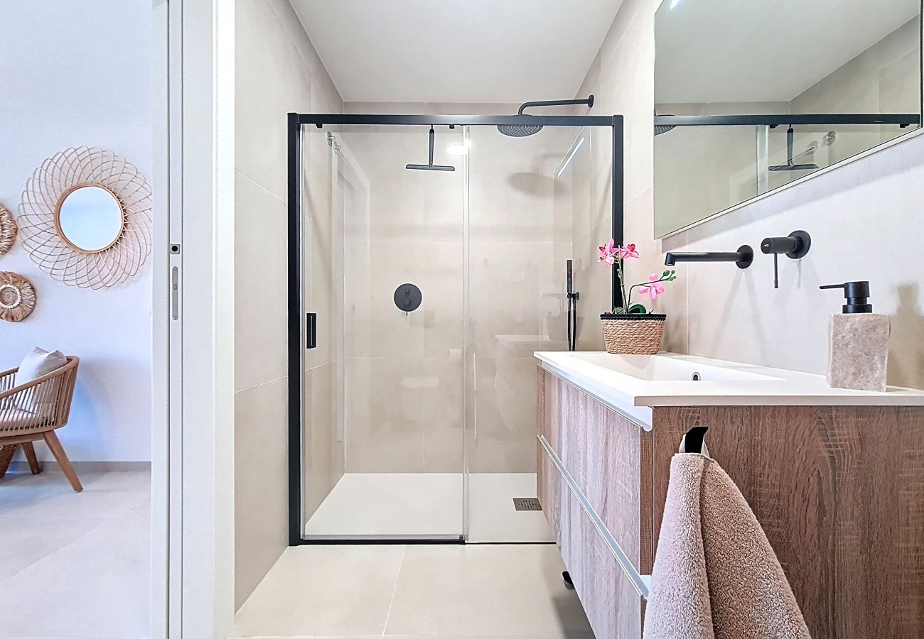 Appartement in Los Alcazares - Exclusief Begane Grond Appartement bij het Zwembad