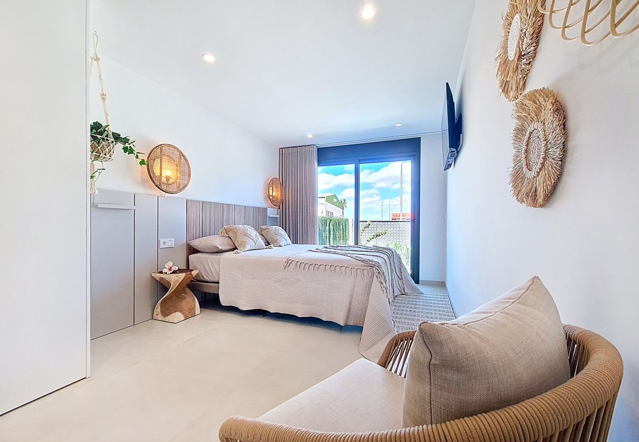 Appartement in Los Alcazares - Exclusief Begane Grond Appartement bij het Zwembad