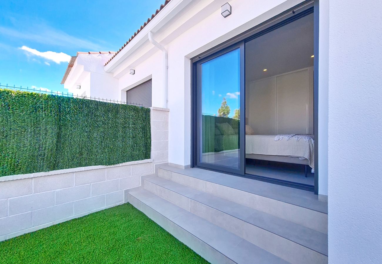 Appartement in Los Alcazares - Exclusief Begane Grond Appartement bij het Zwembad