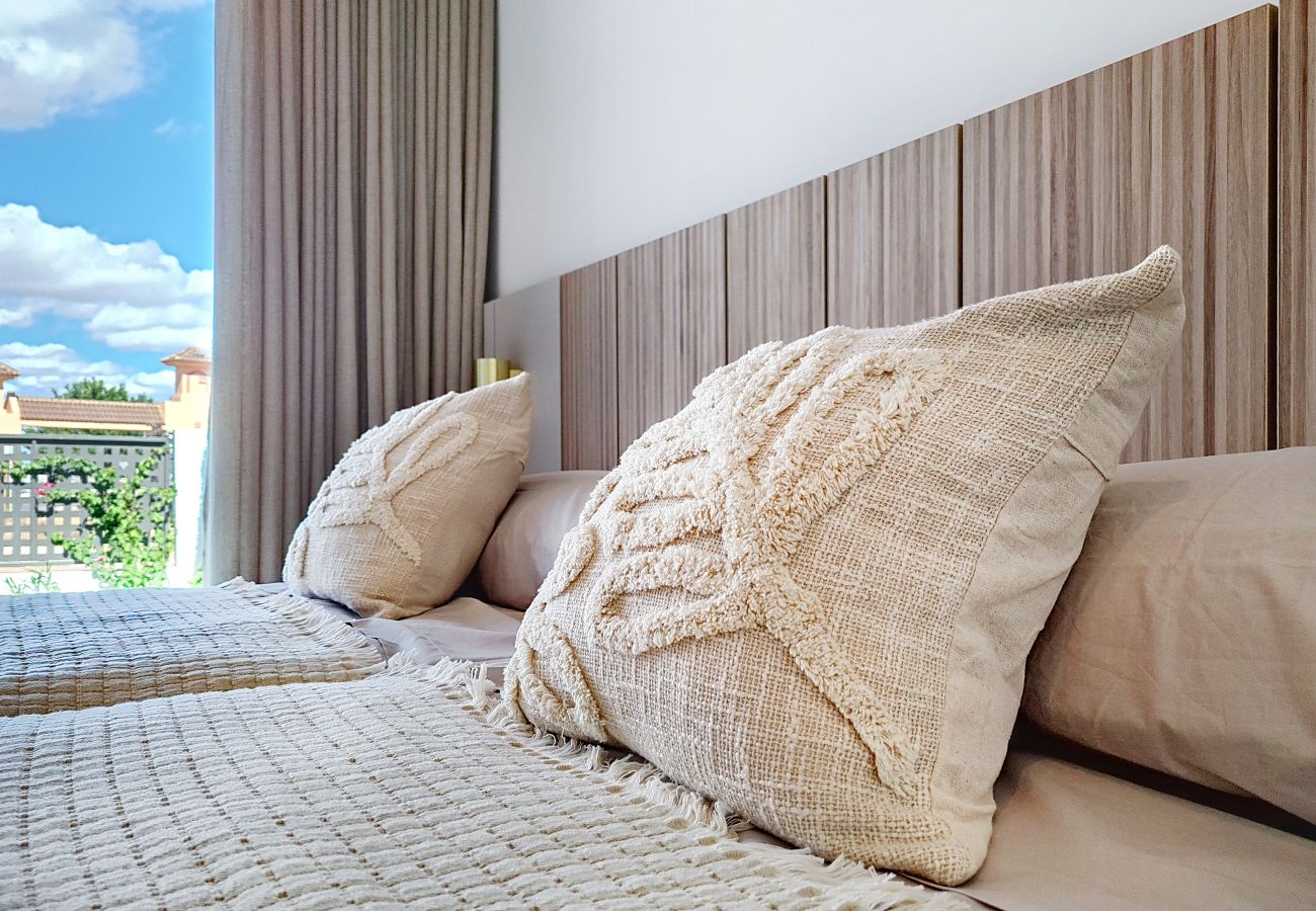 Appartement in Los Alcazares - Exclusief Begane Grond Appartement bij het Zwembad