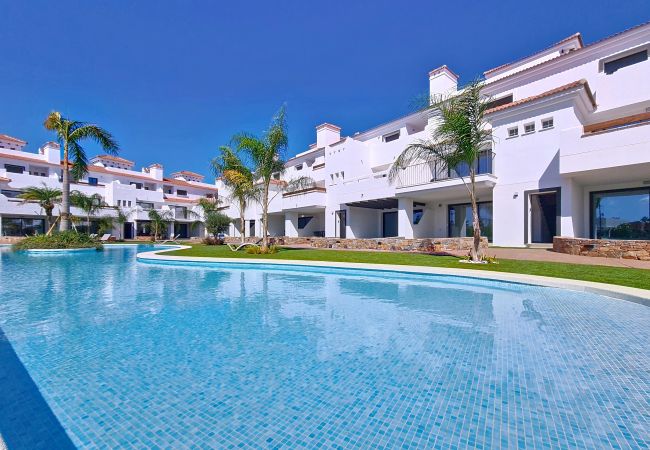 Appartement in Los Alcazares - Luxe Begane Grond Appartement bij het Zwembad
