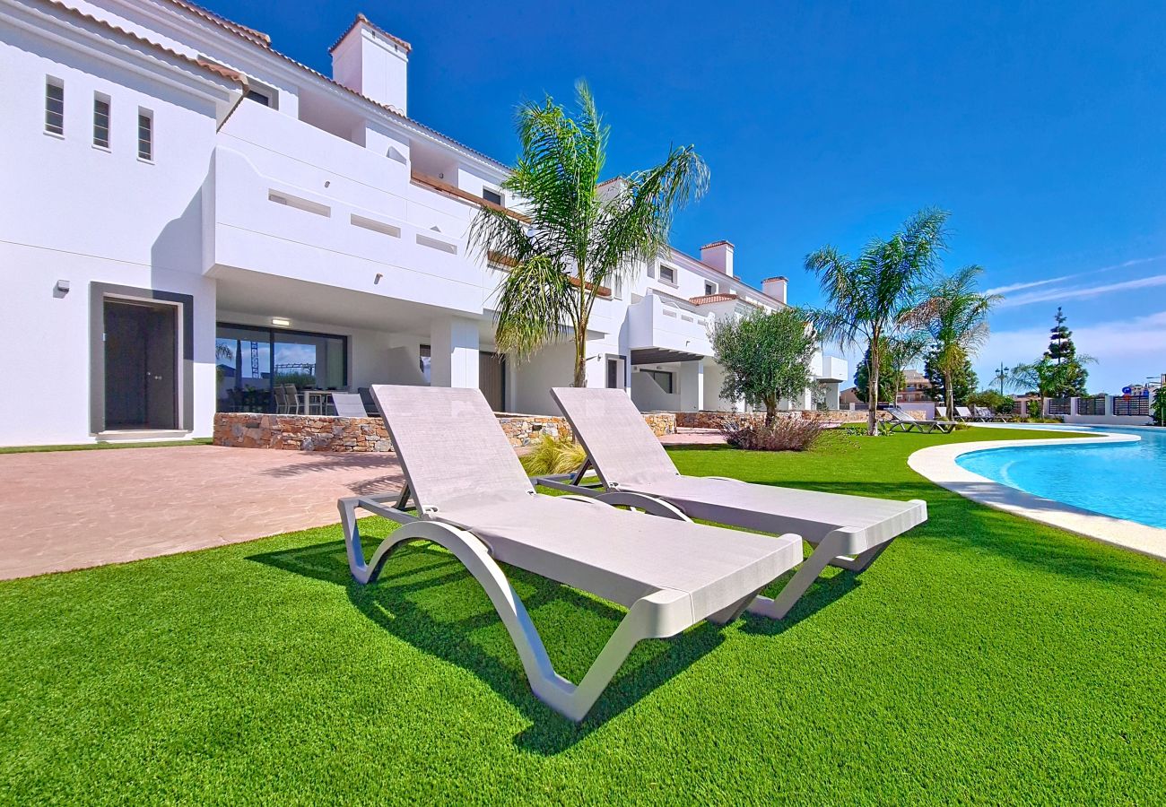 Appartement in Los Alcazares - Luxe Begane Grond Appartement bij het Zwembad
