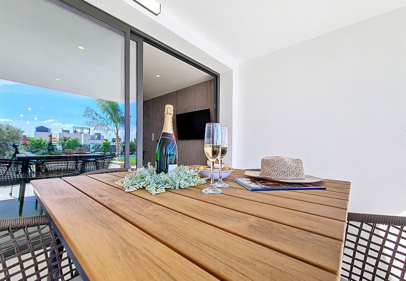 Appartement in Los Alcazares - Luxe Begane Grond Appartement bij het Zwembad