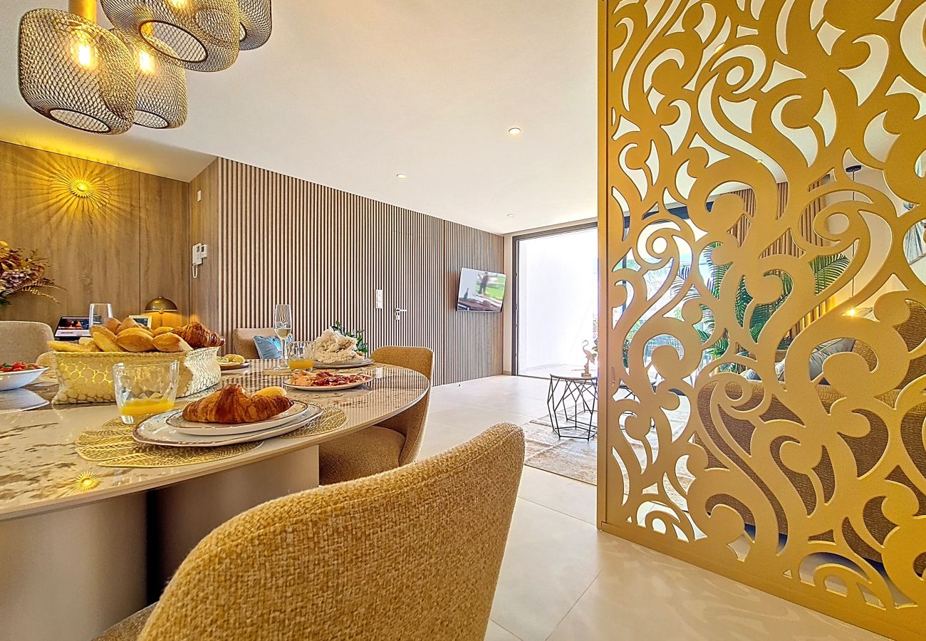 Appartement in Los Alcazares - Luxe Begane Grond Appartement bij het Zwembad