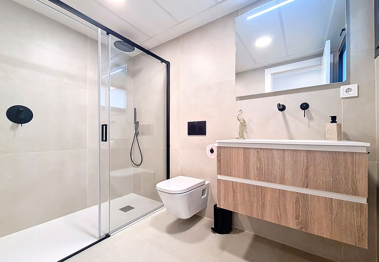 Appartement in Los Alcazares - Luxe Begane Grond Appartement bij het Zwembad