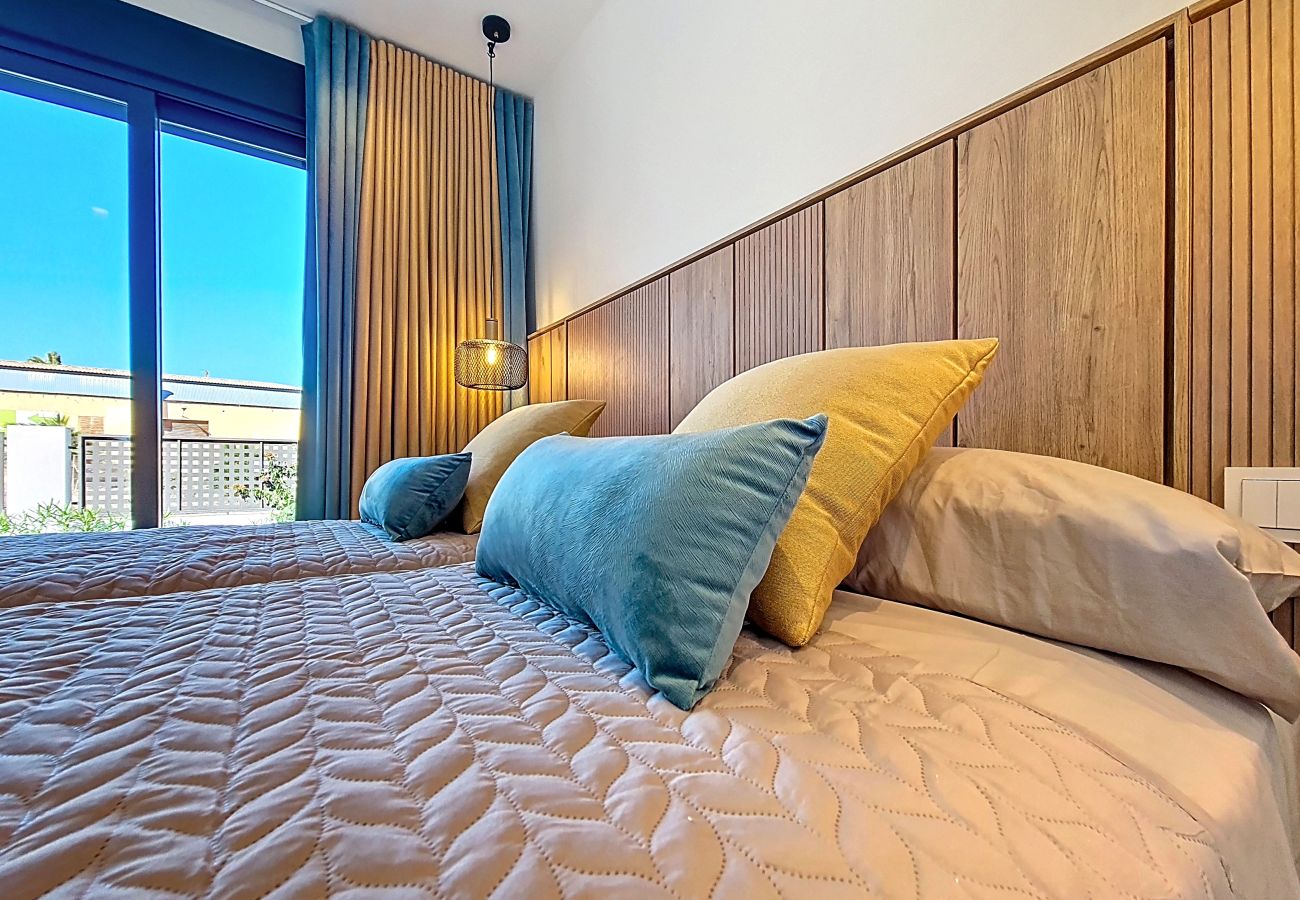 Appartement in Los Alcazares - Luxe Begane Grond Appartement bij het Zwembad