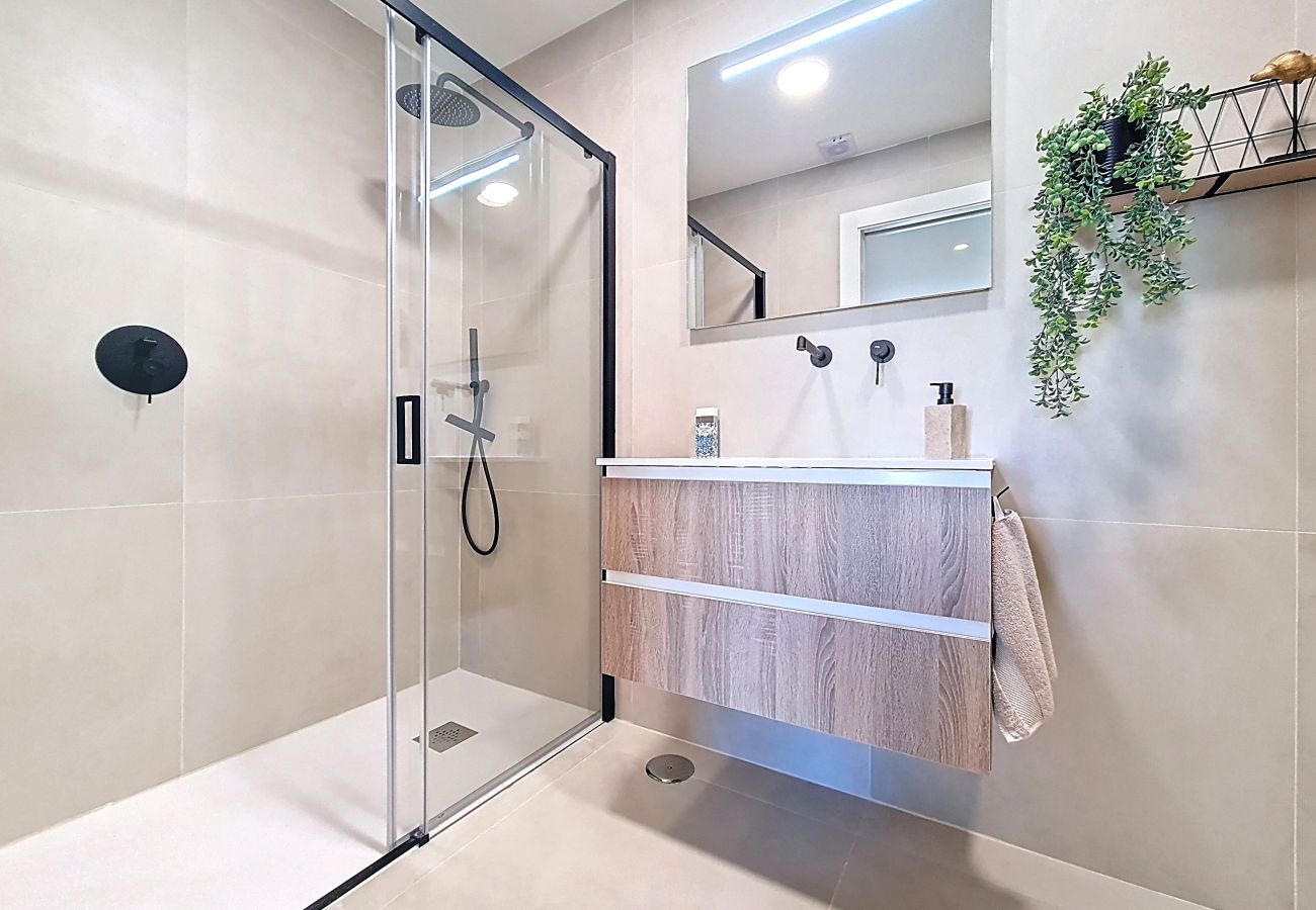 Appartement in Los Alcazares - Luxe Begane Grond Appartement bij het Zwembad