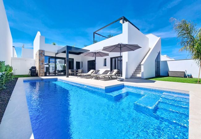 Villa in San Javier - Villa met privézwembad en dakterras