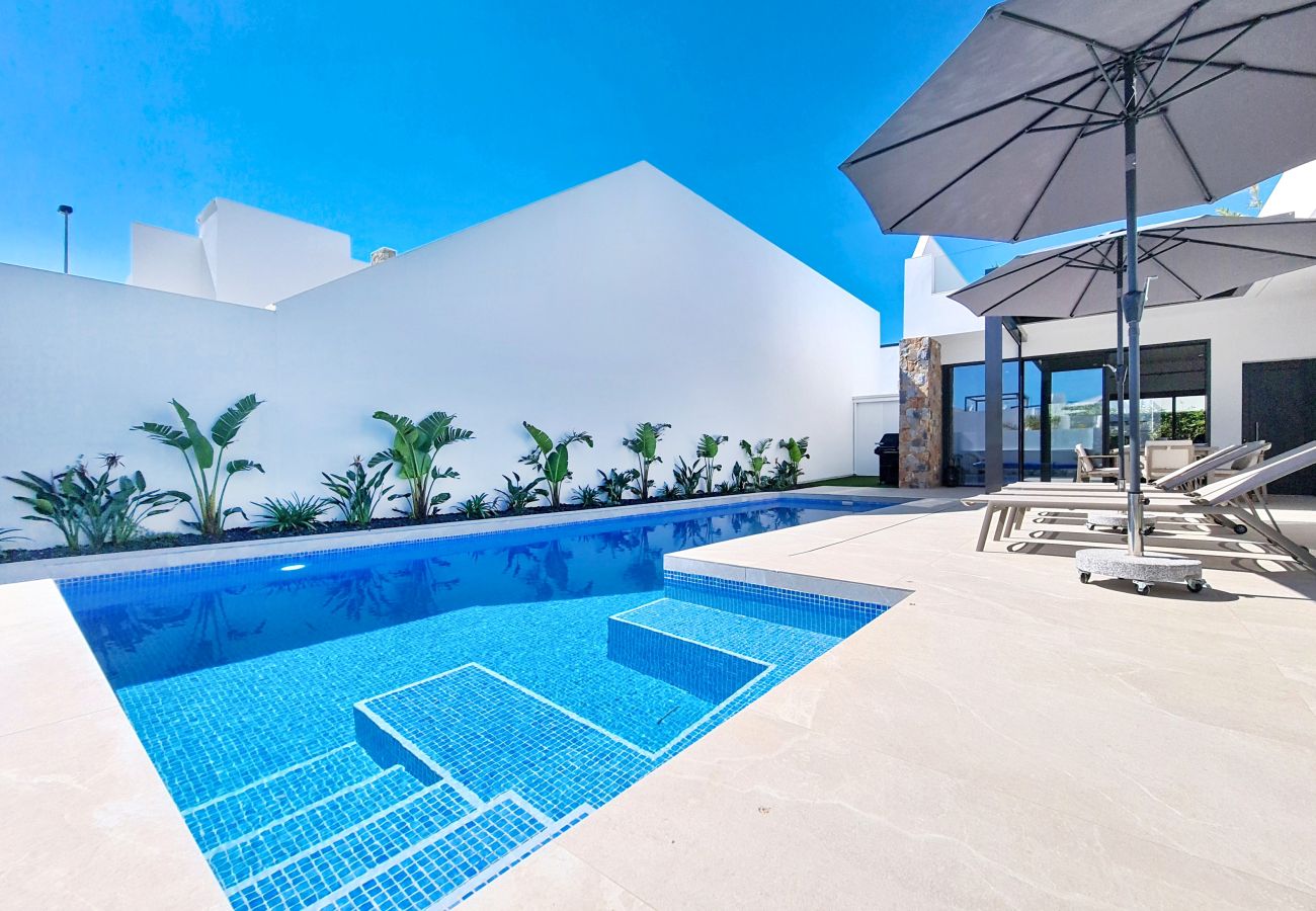 Villa in San Javier - Villa met privézwembad en dakterras