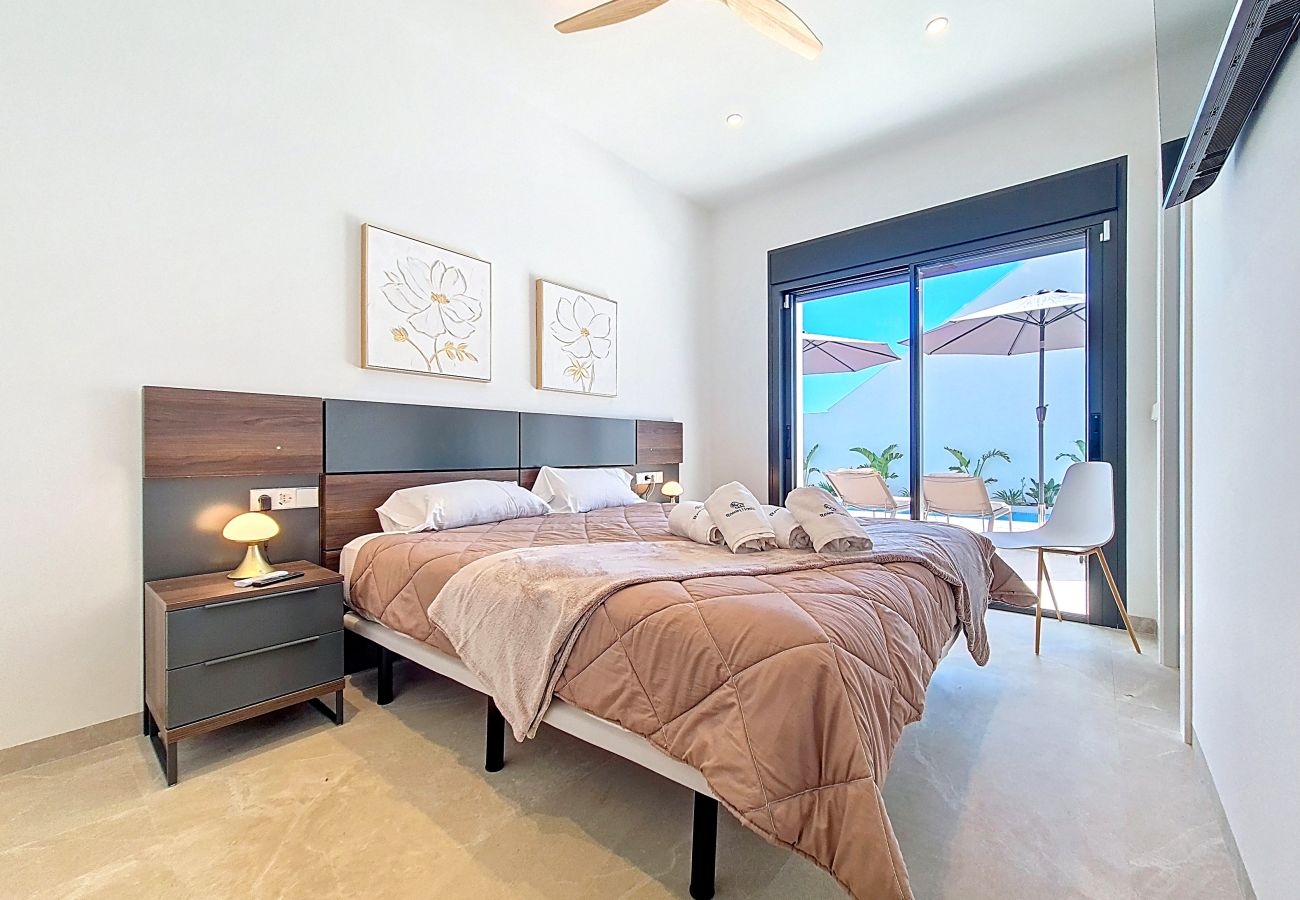 Villa in San Javier - Villa met privézwembad en dakterras