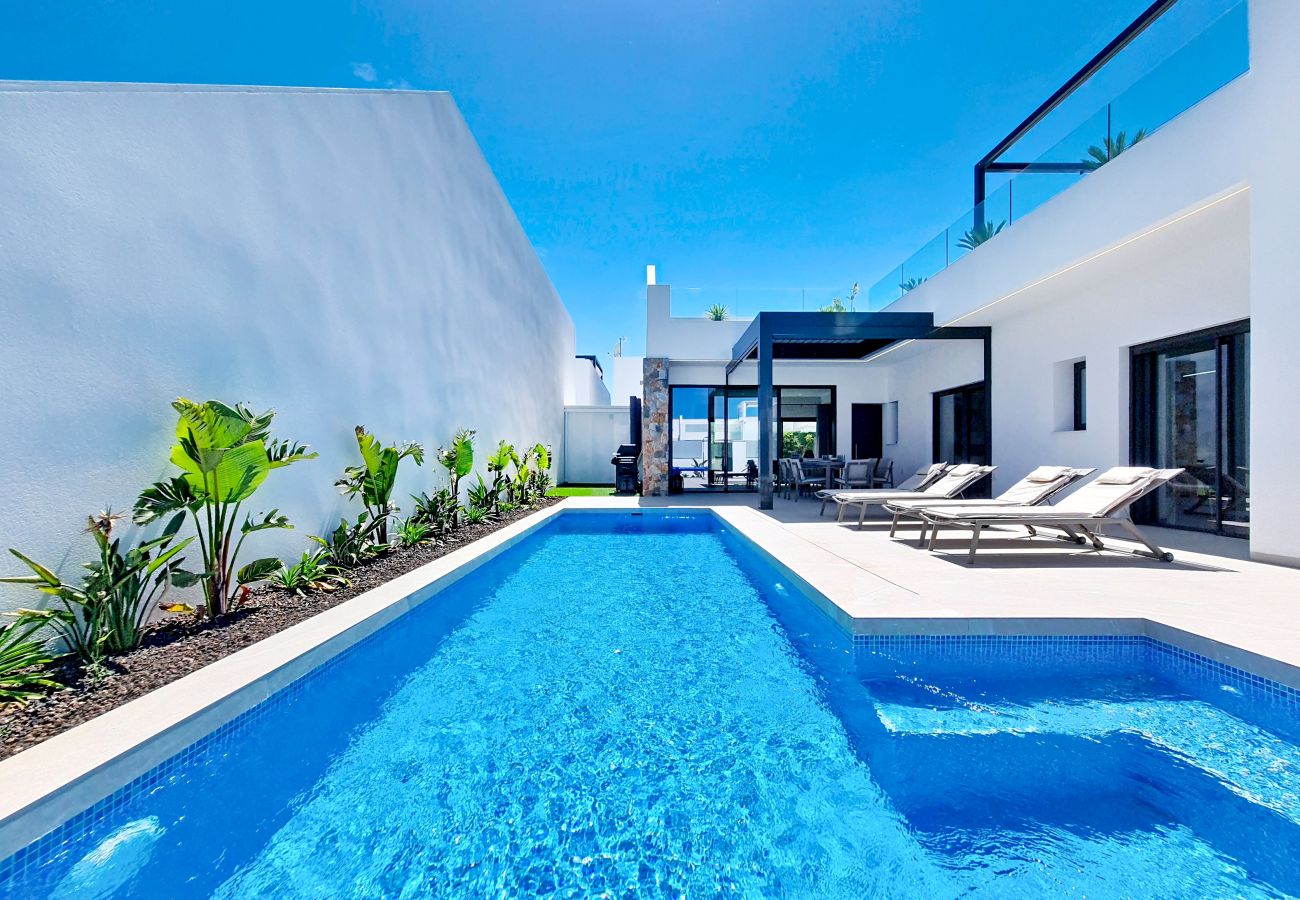Villa in San Javier - Villa met privézwembad en dakterras