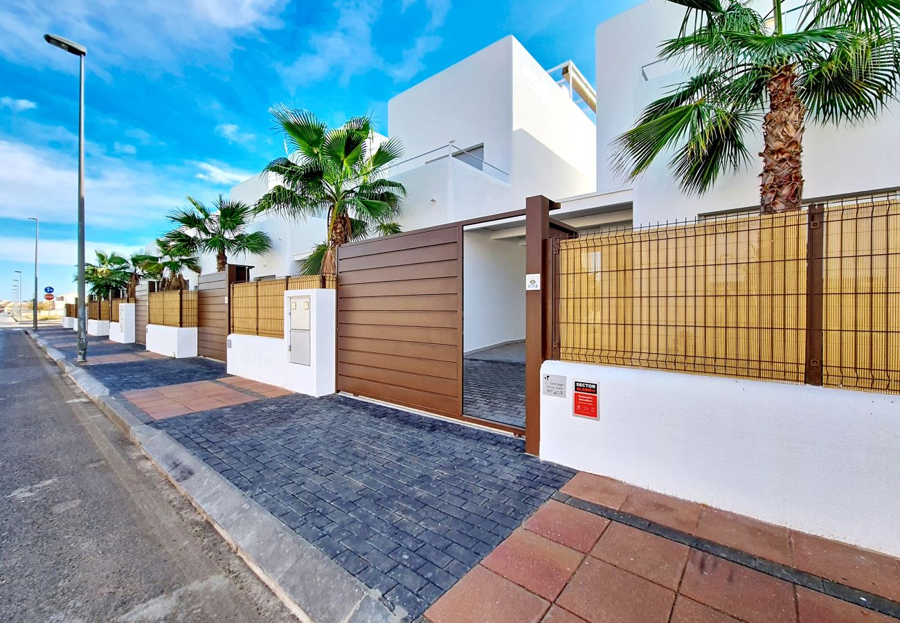 Villa in Los Alcazares - Villa met privézwembad en groot terra