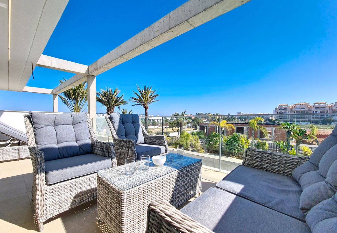 Appartement in Mar de Cristal - Licht appartement met ruim balkon aan het zwembad