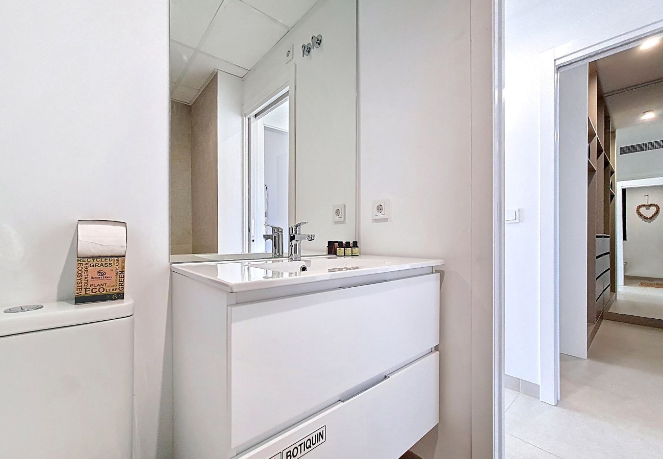 Appartement in Mar de Cristal - Licht appartement met ruim balkon aan het zwembad