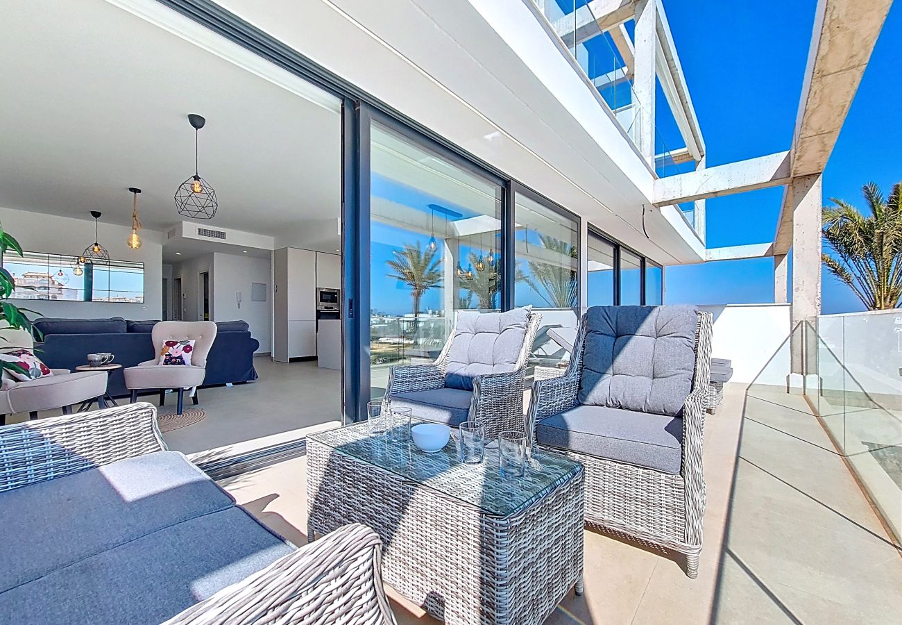 Appartement in Mar de Cristal - Licht appartement met ruim balkon aan het zwembad