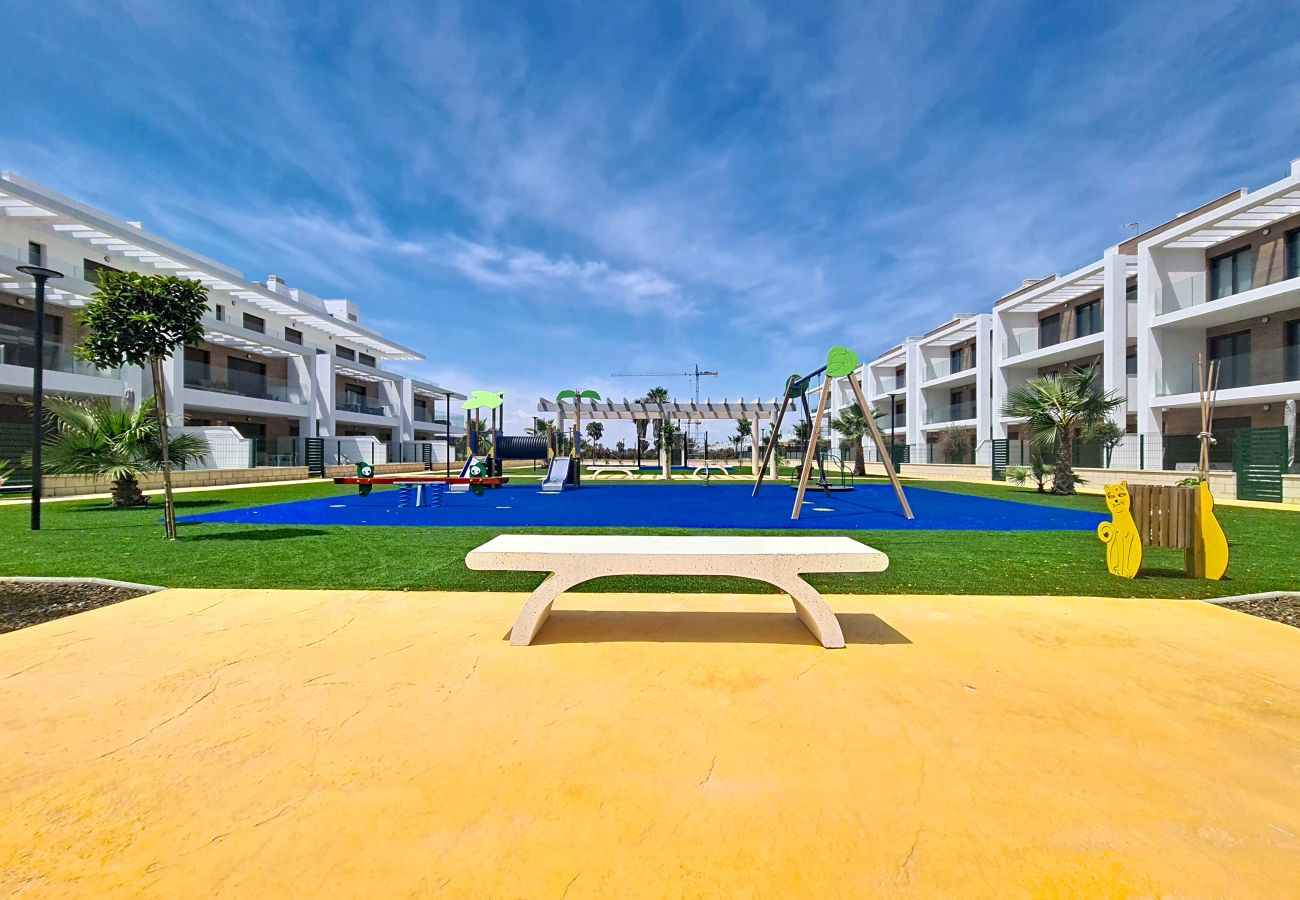 Appartement in Los Alcazares - Appartement op de begane grond met uitzicht op het zwembad
