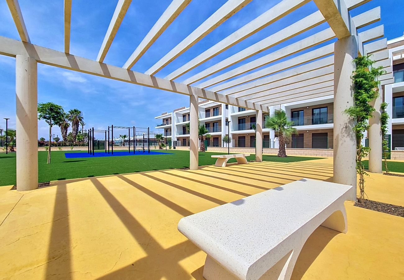 Appartement in Los Alcazares - Appartement op de begane grond met uitzicht op het zwembad