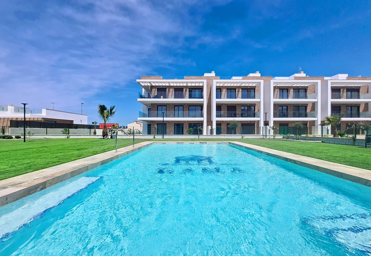 Appartement in Los Alcazares - Appartement op de begane grond met uitzicht op het zwembad