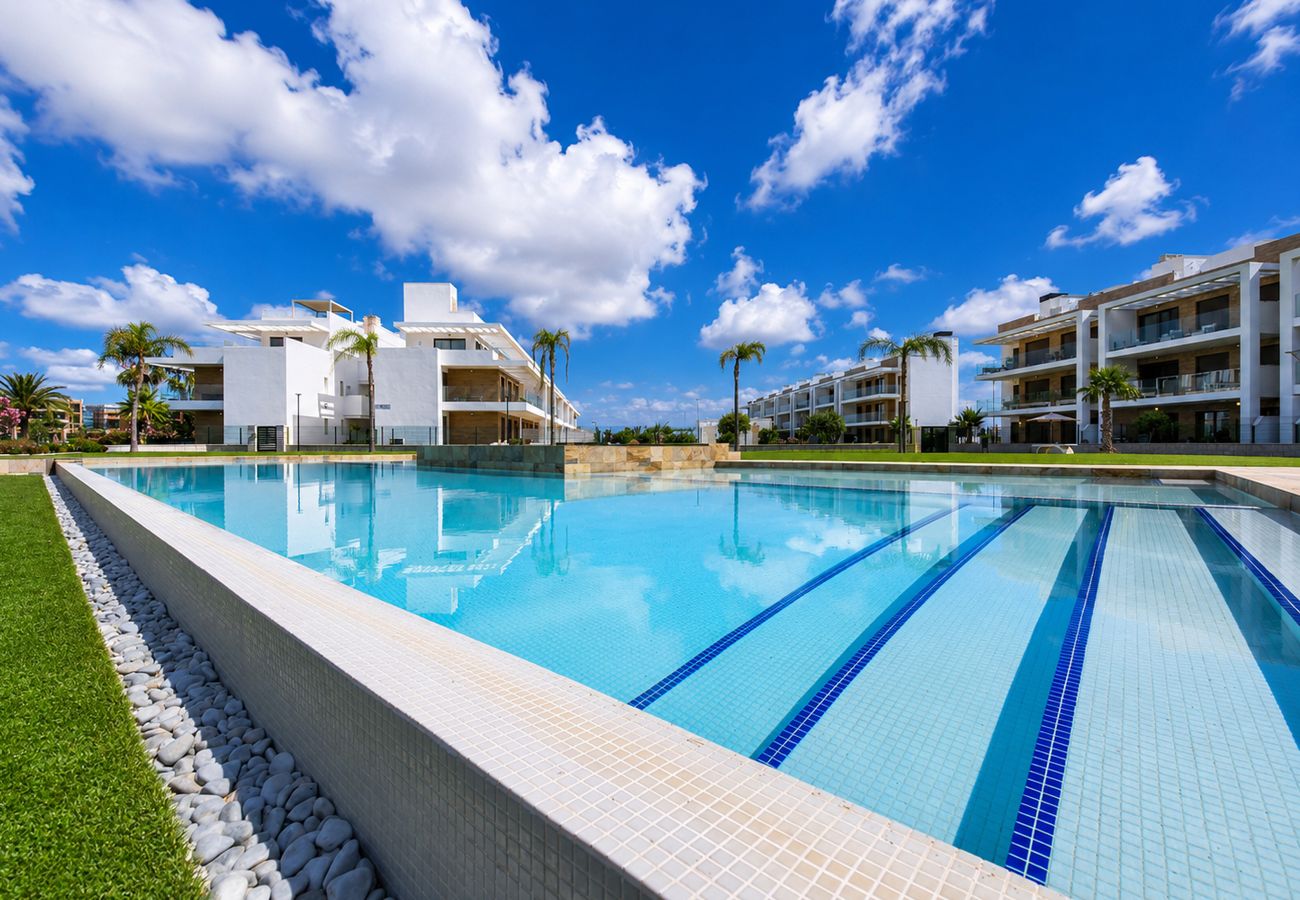 Appartement in Los Alcazares - Appartement op de begane grond met uitzicht op het zwembad
