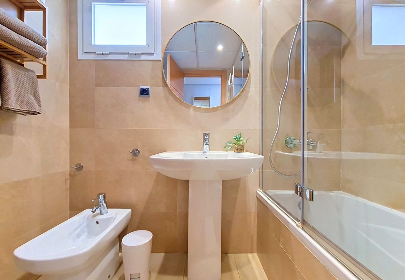 Appartement in Los Alcazares - Stijlvol Appartement met Balkon en Uitzicht op het Zwembad