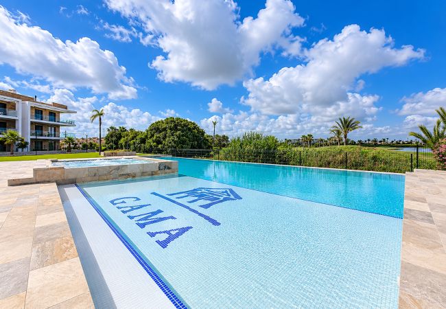 Appartement in Los Alcazares - Begane Grond Apt met Terras & Zwembadzicht